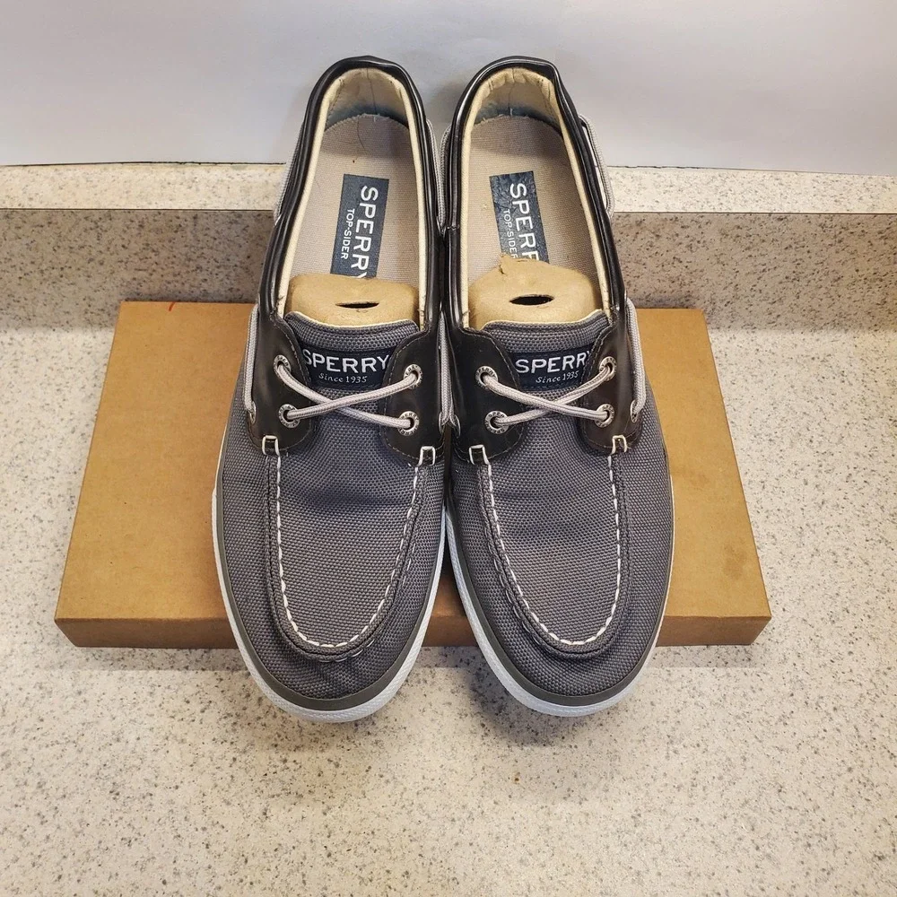 Men's Sperry Halyard Gray Canvas 2-Eye Cross Lace  Boat Shoe Size 9.5 Top Siders
